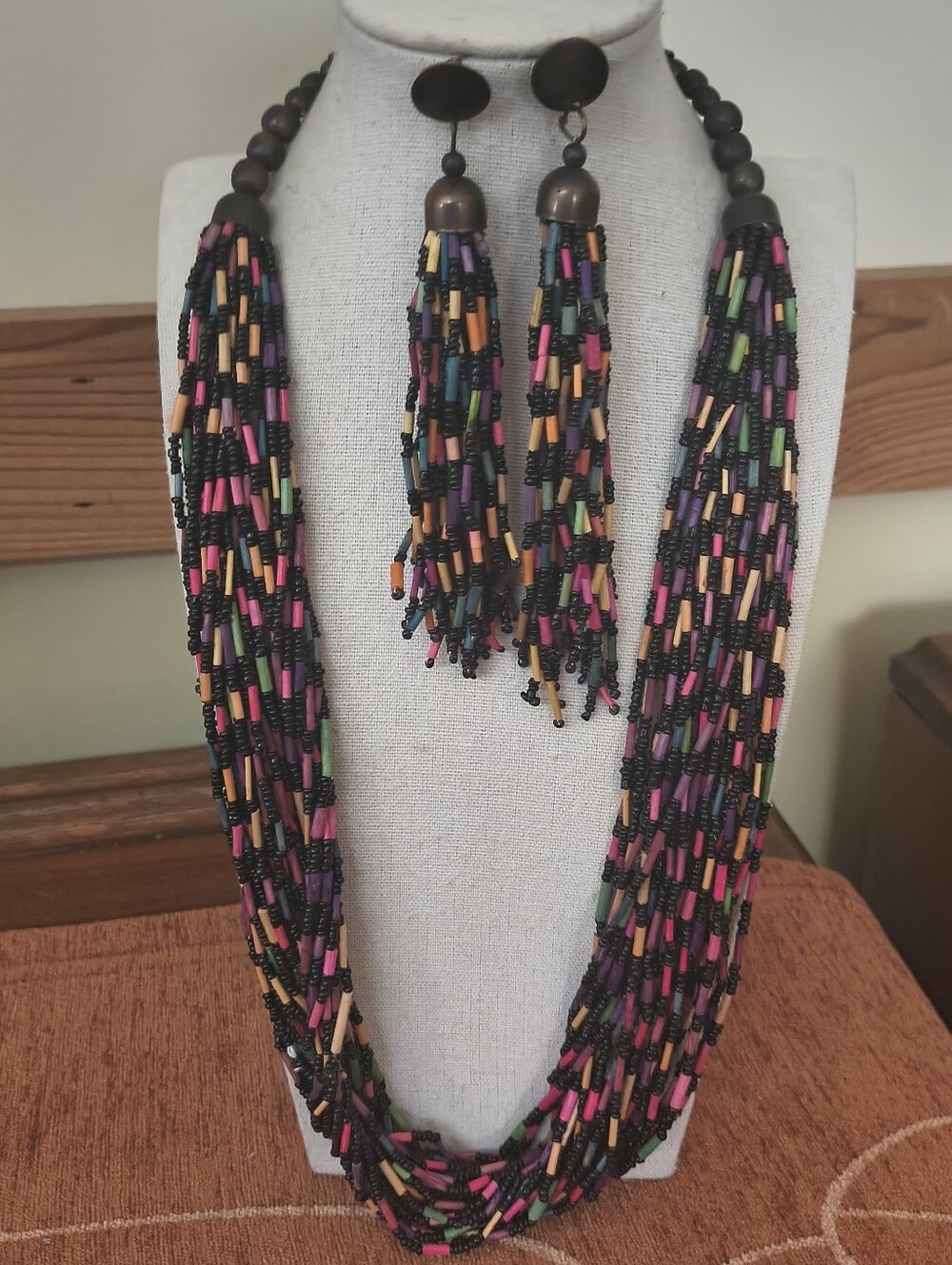 Vtg Black & Confetti Seed Bead Layered Copper Necklace & Earrings Set